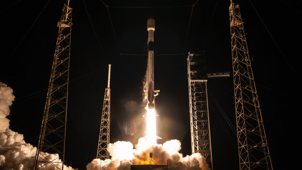 스페이스X 상장 - SpaceX Falcon 9 rocket launch official