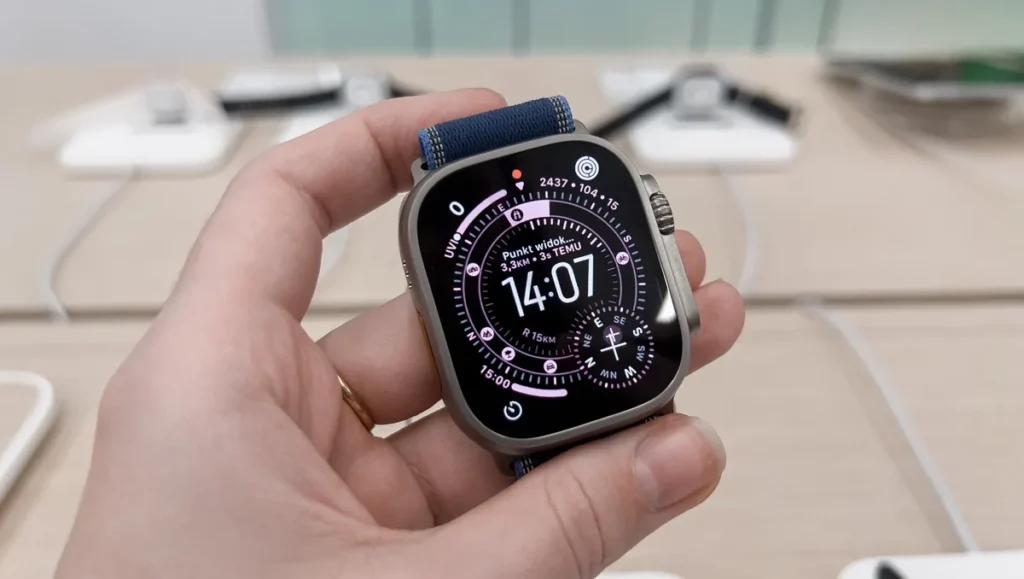 애플워치 시리즈 12 - Apple Watch Ultra 4 rugged titanium smartwatch, slim profile, studio product photo